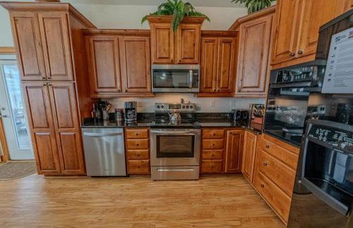 Frolic Inn OBX - Semi Soundfront Retreat, Pool, Hot Tub, Boat Ramp, Elevator, Media & Game Room - Foto 14