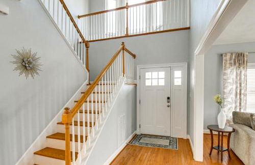 Walk to Public Beach Access Norfolk Family Home - Foto 13