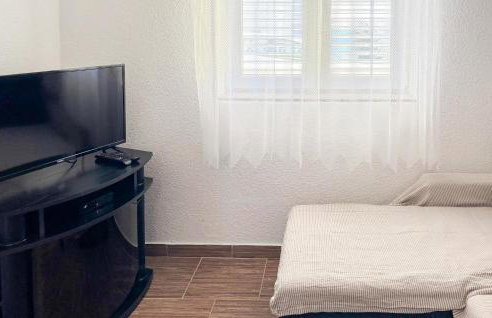 Amazing Apartment In Lukovo Sugarje - Foto 11