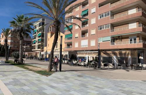 Modern Apartment Near Beach - Foto 33