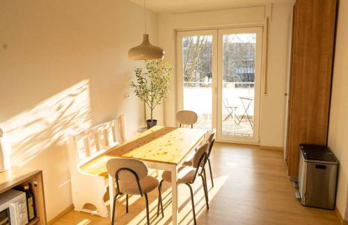 K15 Cozy, Unique & Spacious 3-Room Apartment with Balcony or Single Room by LIPA - Foto 10