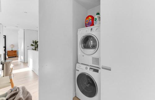 Lavish Two-Story Retreat in the Heart of Manhattan - Foto 20