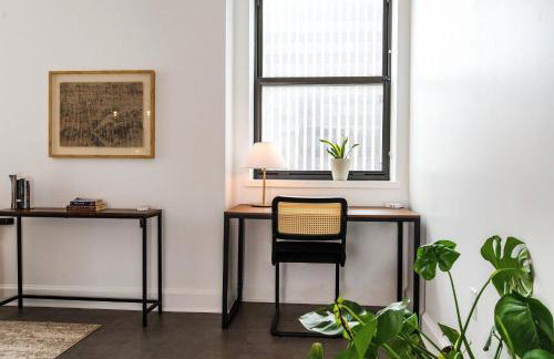 Luxury Downtown Apt with Parking, Gym, and Lap Pool - Foto 6