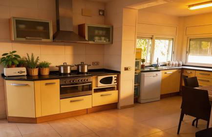 Villa Sitges Ilusión 15 minutes by car from Sitges Sleeps 16 people XXL swimming pool - Foto 59