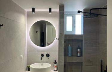 -Fully Renovated- A cozy and warm place at the beach of Gribovo - Foto 14