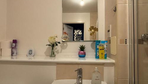 Cosy 1-Bedroom Apartment in Central Grays with Parking & Excellent Transport Links - Foto 4