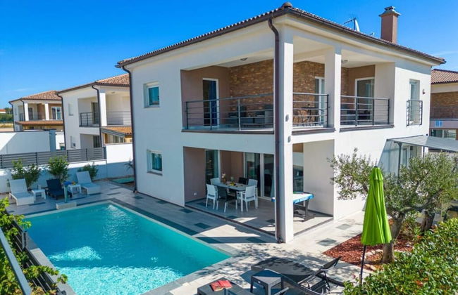 Gusto Comfortable Holiday Residence - Foto 1