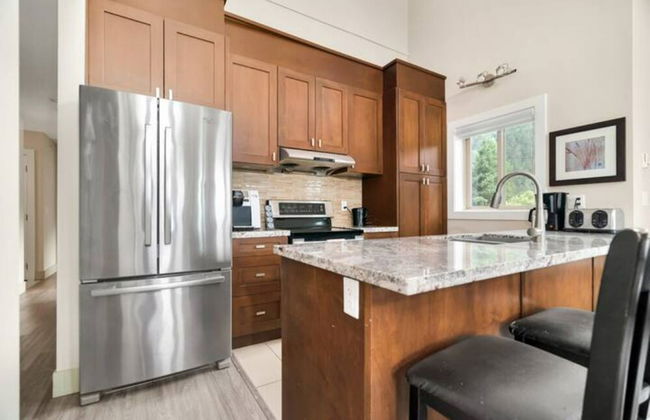 Penthouse Lake Home 3BR Amazing View - Photo 9