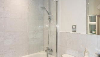 Beautiful Honeycomb Cottage in heart of Cotswolds - Foto 5, towels, Shower