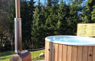 Ferienhaus 1000 Berge Winterberg Kamin & Whirlpool - Foto 1