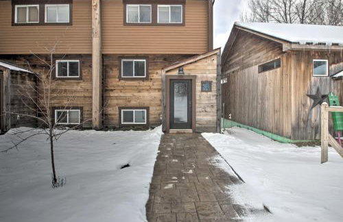 Slopeside Burke Mountain Condo with Fireplace! - Foto 18