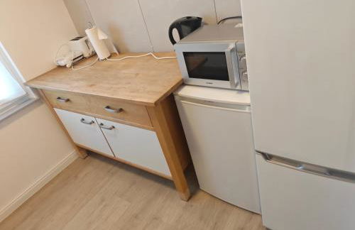 Siegen - Geisweid Work and stay Neu Modernisiert 2 Schlafzimmer Badezimmer Balkon - Foto 56