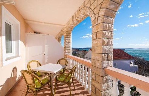 Nice Apartment In Rtina With Wifi - Photo 12