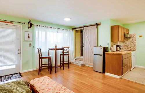 Soothing Studio with Lush Views 2 Mi to Beach! - Foto 7