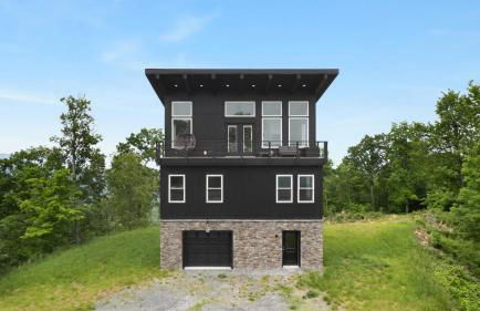 Modern Escape w Mountain Views Fire Pit & Swing - Foto 48