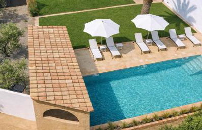 Masia La Morera autenticidad renovada 100 porcien a 10 minutos de Sitges en coche 12 huespedes Piscina Aire Aconc 6 Suites Apertura 15 Julio 2025 - Foto 12