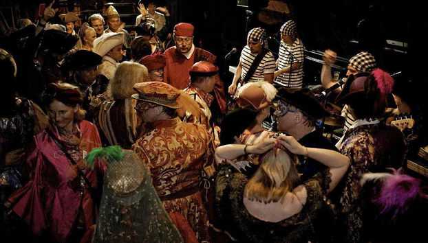 Enjoying the Venice carnival