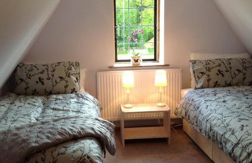 Idyllic Country Cottage South Downs - Photo 12