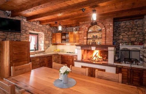 3 Bedroom Amazing Home In Vid - Foto 3