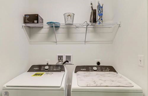 Walk to Bay Home with Fenced Yard in Colonial Beach - Foto 22