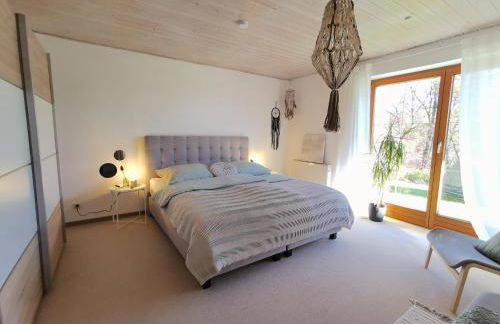 Ferienwohnung Schäfer mit direktem Zugang zum Garten - Foto 1