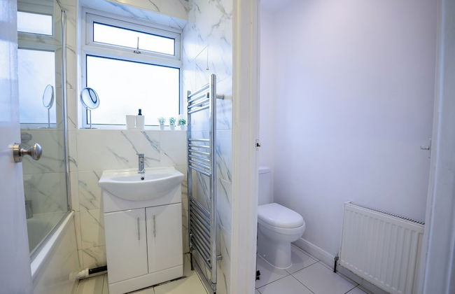 London City Escape - Stylish 2 Bedroom Apartment - Foto 9