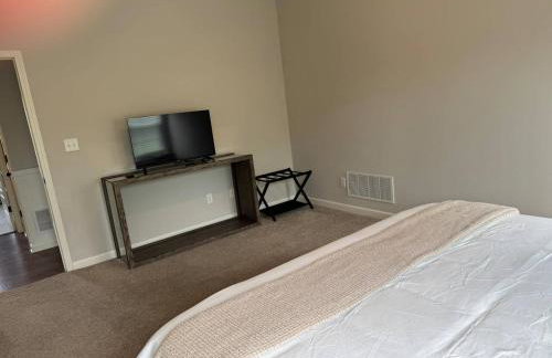 3BR w/ Pool Table & Ping Pong - Near Snowden - Foto 24