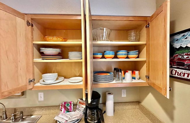 Charming 1BDR Condo w Golf Course View - Foto 18