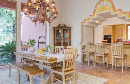 The Pond Estate by Avantstay Maximalist Designer Compound w/ 2 Casitas, Indoor + Outdoor Pools, Tennis Court, & Gorgeous Mountain Views 12k Sqft - Foto 99