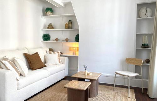 Elegant Montmartre Apartment Overlooking Paris Rooftops - Foto 4