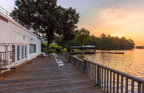 LAKEFRONT 7 MIN to OAKLAWN & 10 MIN to DOWNTOWN STR License #A22-0004 - Foto 51