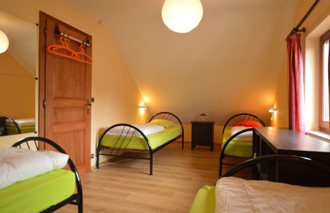 Nice Holiday Farmhouse Located in Sourbrodt near Ski Resort of Ovifat - Foto 5