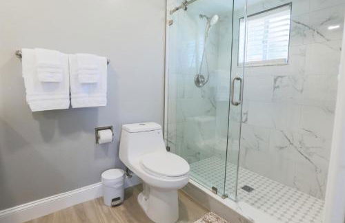 Pool Table, Minigolf, Games at Pondside FunHouse - Foto 27