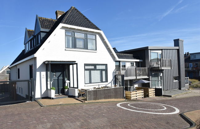 Elegant Studio Near Beach - Photo 25