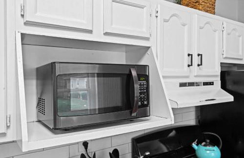 Stylish Home in Historic District Near Riverwalk - Foto 55