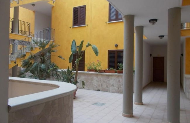 Cozy Retreat Near Baia Verde Beaches - Foto 14