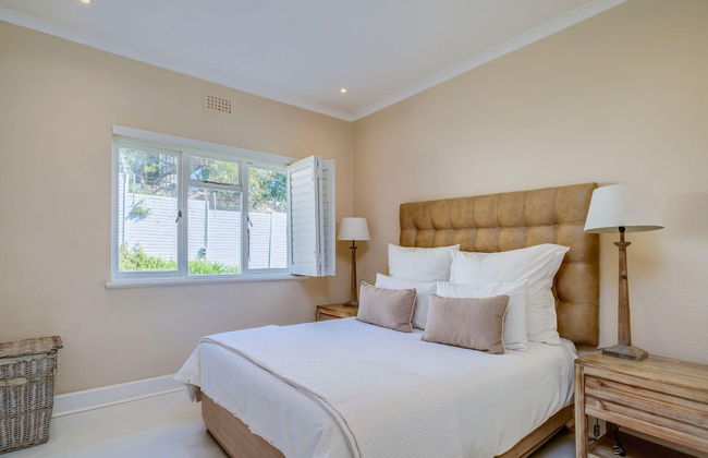 Beach-style Camps Bay Home w Pool Garden Barbados - Photo 38