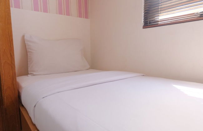 Spacious And Homey 3Br Apartment At Majesty - Photo 8