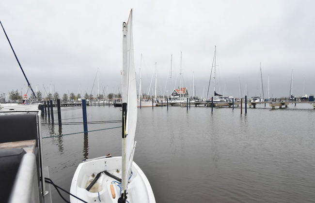 Boat in Volendam Near Marina Museum - Foto 24