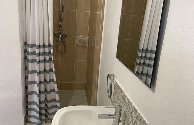 Miluna Oasis Suites - Sleeps4-pool-mountainview - Foto 8