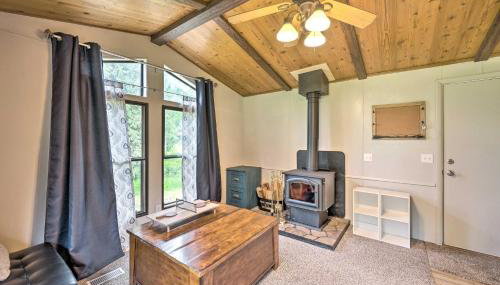 Cute Donnelly Cabin in the Woods with Fire Pit! - Foto 4