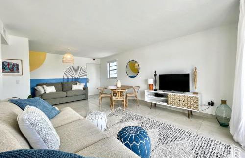 Large 1 bedroom apartment with free private parking - Foto 9