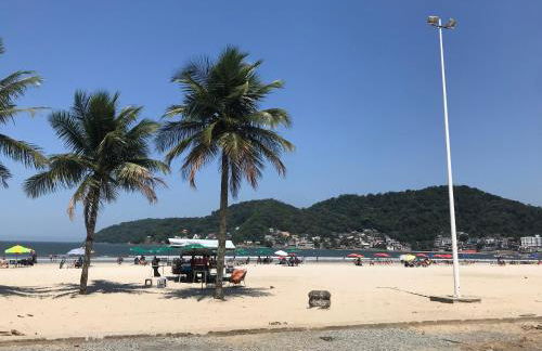 Kit pé na areia - Praia do Gonzaguinha - São Vicente - Wifi, TV e Ar condicionado - Foto 16