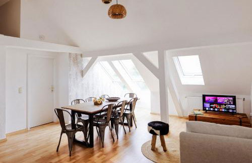 Große City-Wohnung, salt apartments Weissenfels - Foto 1