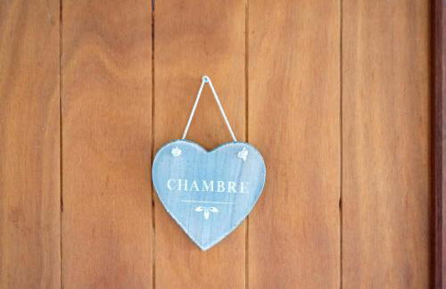 Lou Tapata - Photo 23