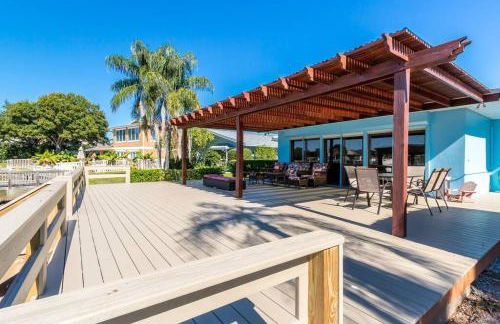 Amazing water front view home newly renovated 3BD 2BTH - Foto 42