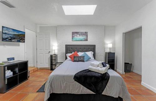 Grotto Pool House, 3 bed, 2 bath, IMG 3 miles, AMI - Foto 27