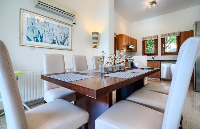 3 bedroom Villa Lara 11 with 10x5m private pool, within walking distance to resort village square - Foto 9