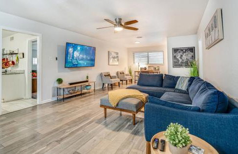 Family fun 4bed 2bath with pool - Foto 3