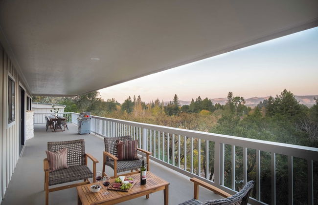 Vino Blanco by Avantstay Private Wine Country Home w/ Mtn Views & Deck - Foto 9